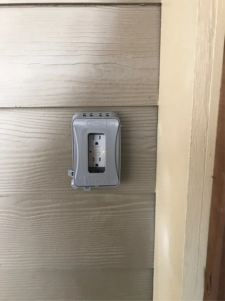 Slide of Indicate Electrical Contractors