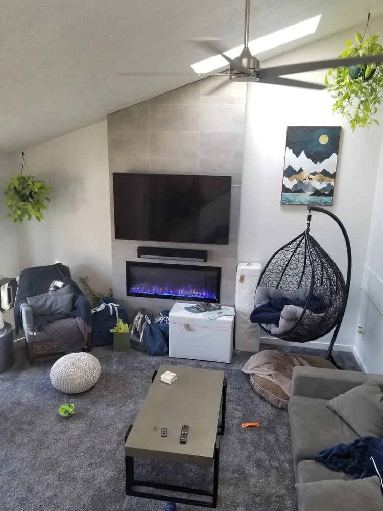 Expert electrician providing electrical repair in ,