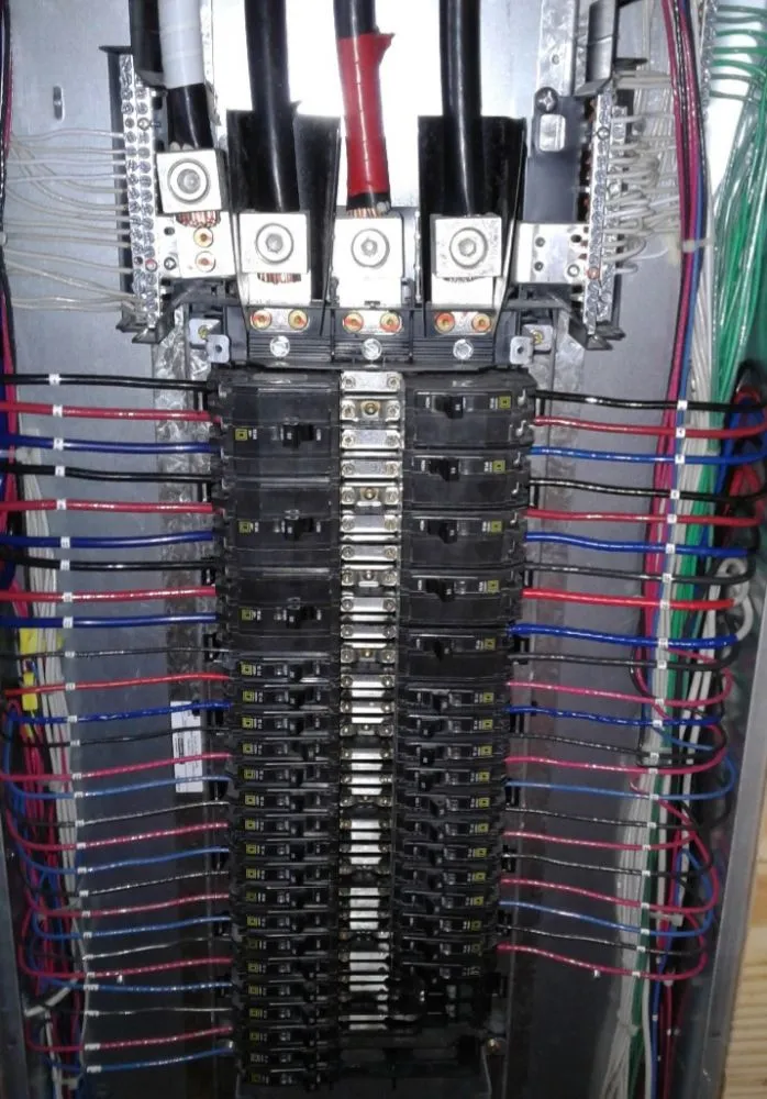 Expert electrician providing emergency electrical service in Port St. Lucie, FL - Infinite Life Electric