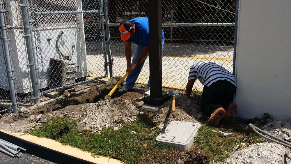 Expert electrician providing emergency electrical service in Opa-locka, FL - Infinity at your service