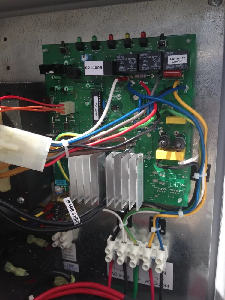 Certified electrical service for homes in lighting installation, by