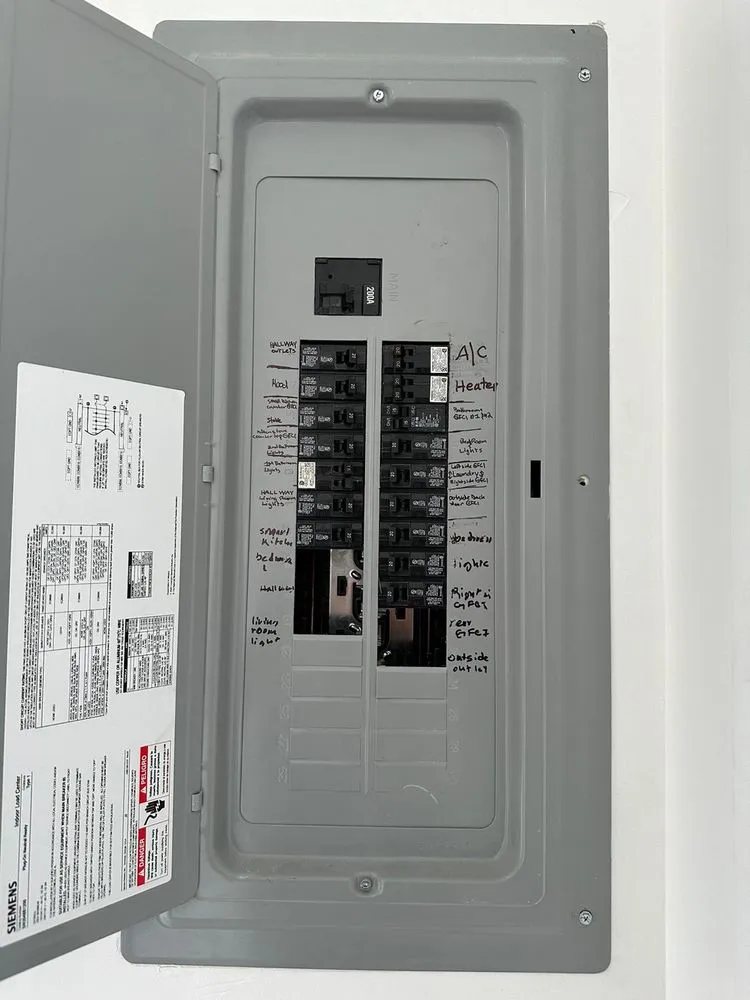 Expert electrician providing outlet and switch repair in San Fernando Valley, CA - Infinity Electrical