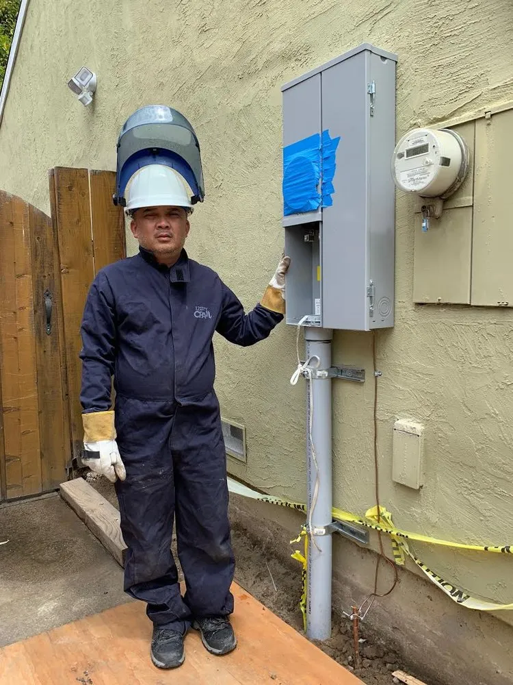 Slide of Innopowerline