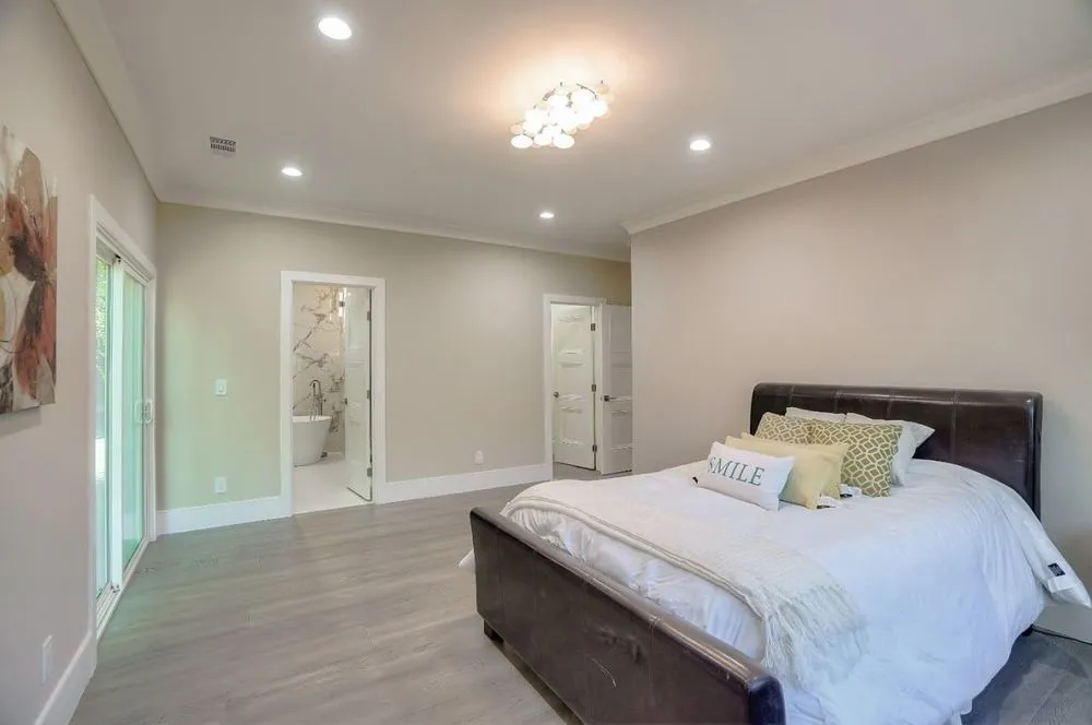 Slide of Innopowerline