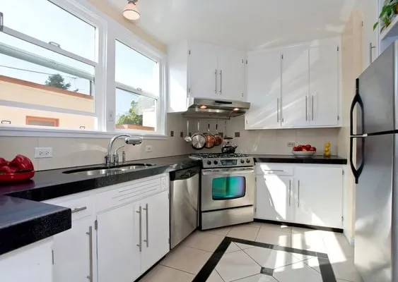 Innovation Construction Logo