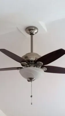 Innovative Electric and Lighting Logo