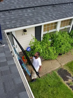 Innovative Electric Logo