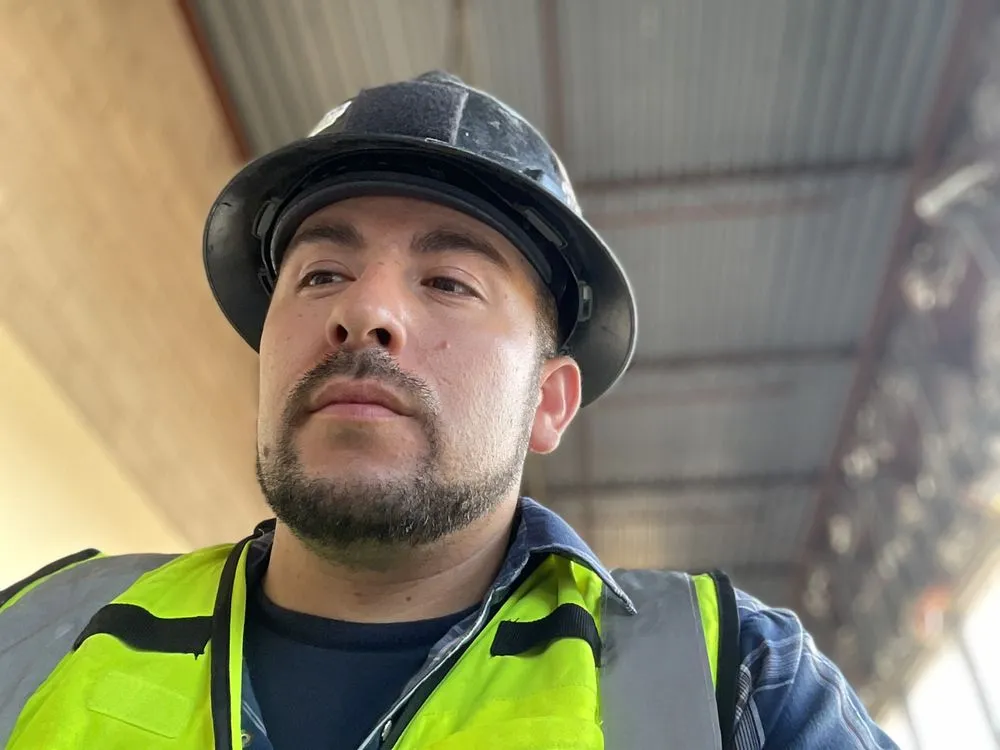 Slide of Innovative Electrical & Telecom