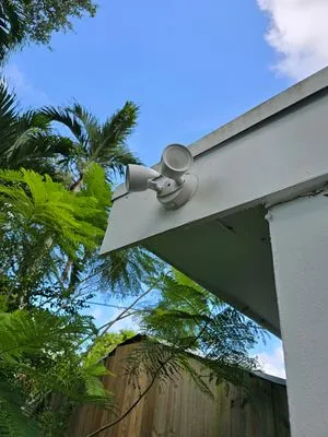 Innovative Renovations And Transformations Logo