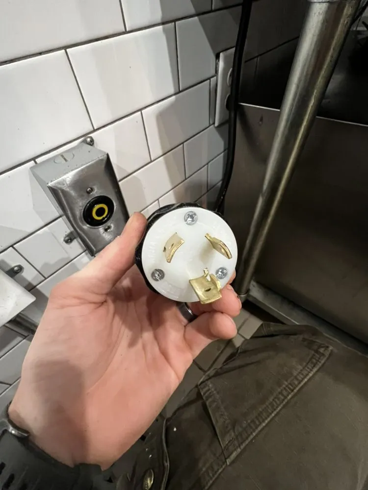 Expert outlet and switch repair service in , - Innovative Repairs