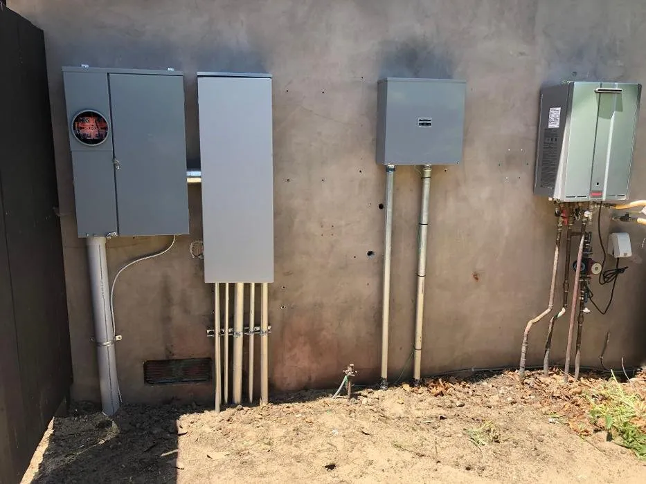 Slide of Inov8 Electric