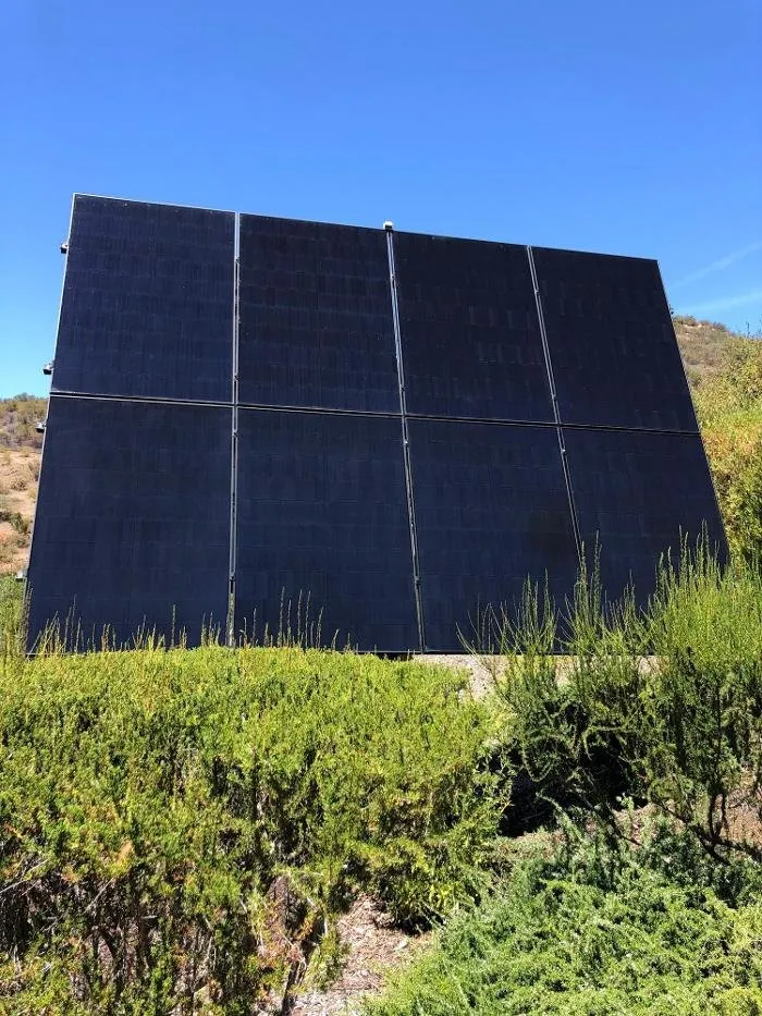 Slide of Inov8 Electric