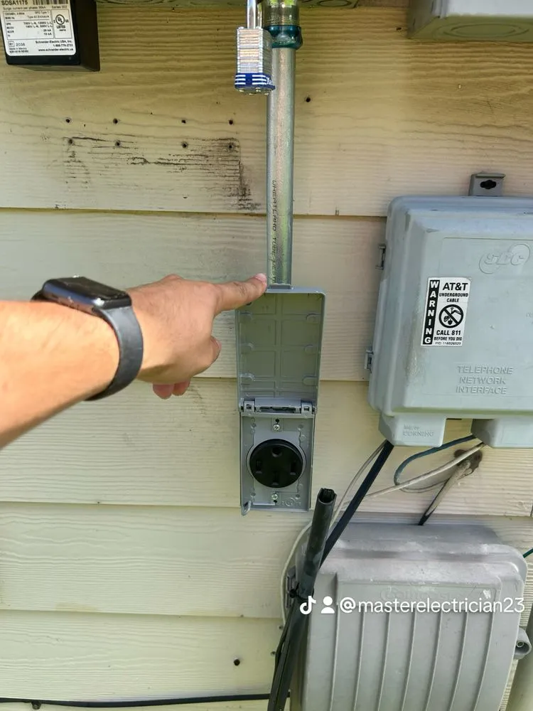 Slide of Inphaze Electric