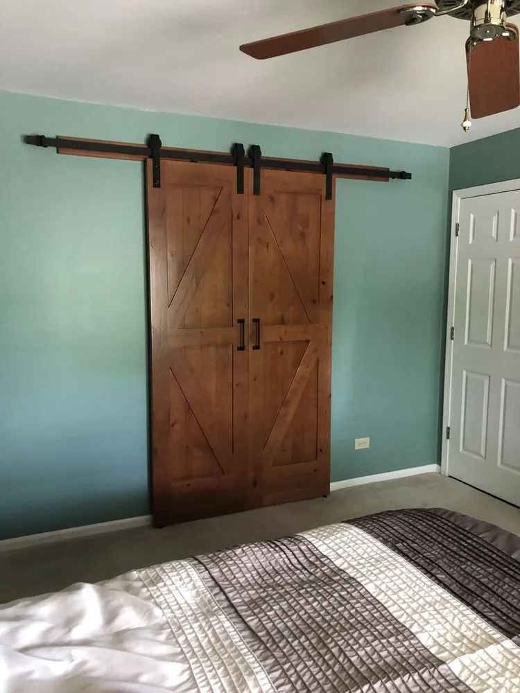 Affordable electrician providing outlet and switch repair in , 