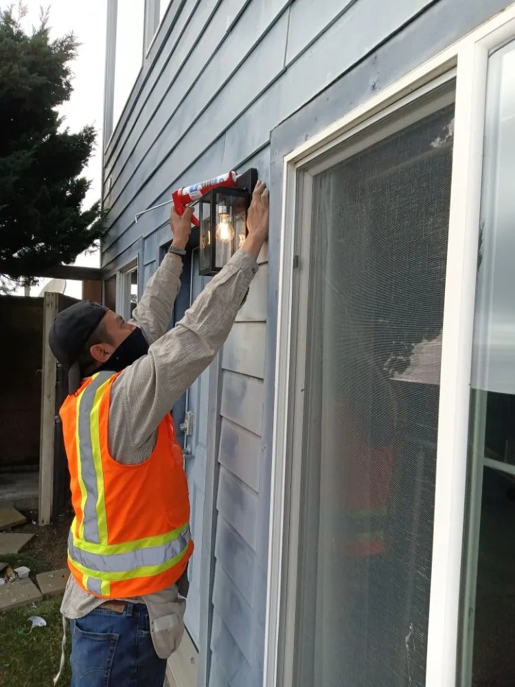 Slide of Instalaciones Electricas Beto