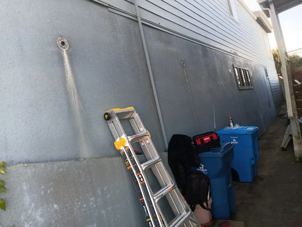 Slide of Instalaciones Electricas Beto