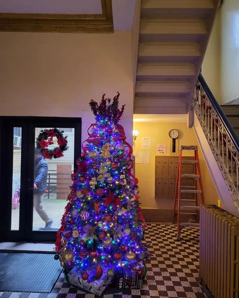 Slide of Installtech