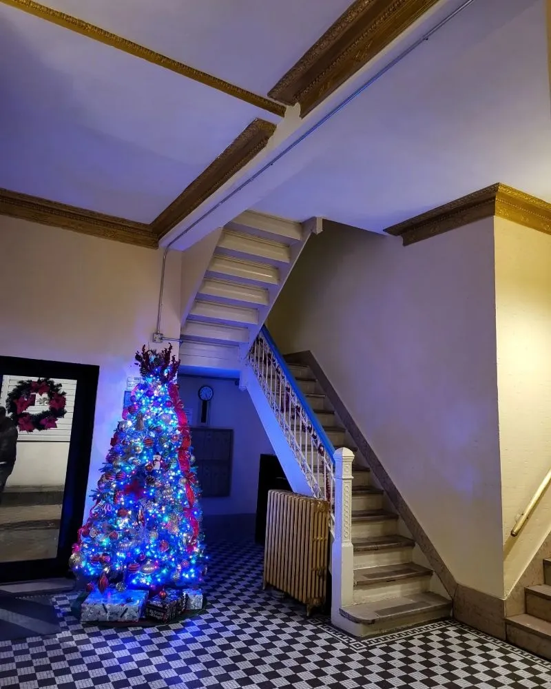 Slide of Installtech