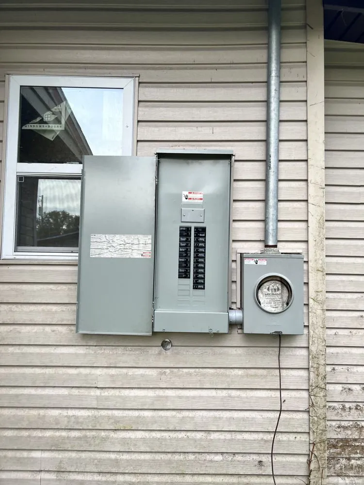 Emergency outlet and switch repair in ,  by Instant Power Electric