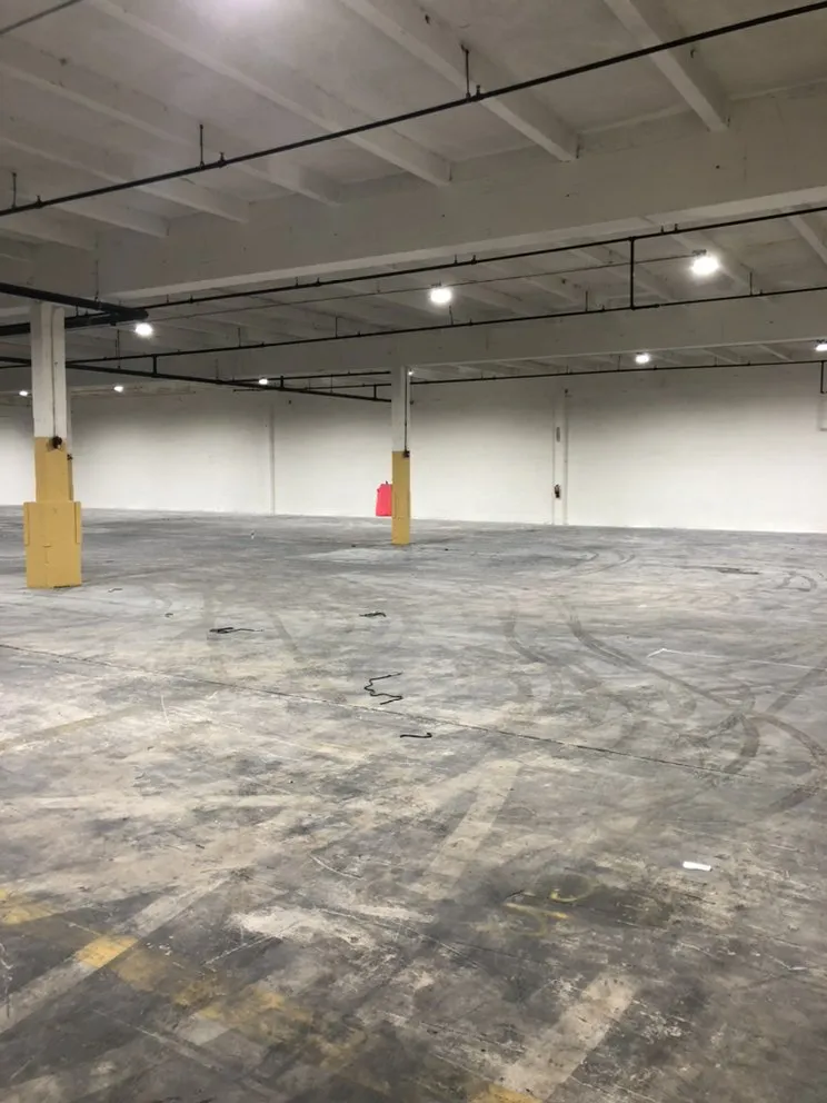 Certified electrician providing outlet and switch repair in , 