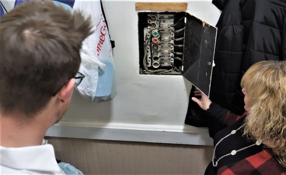 Slide of Integra Electrical