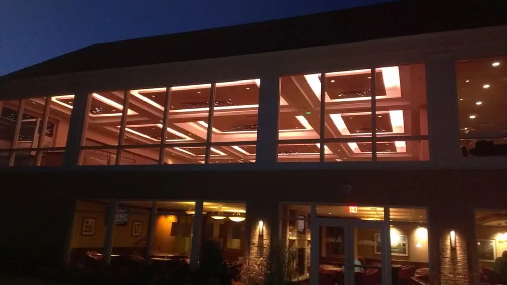 Trusted electrician providing circuit breaker repair in , 