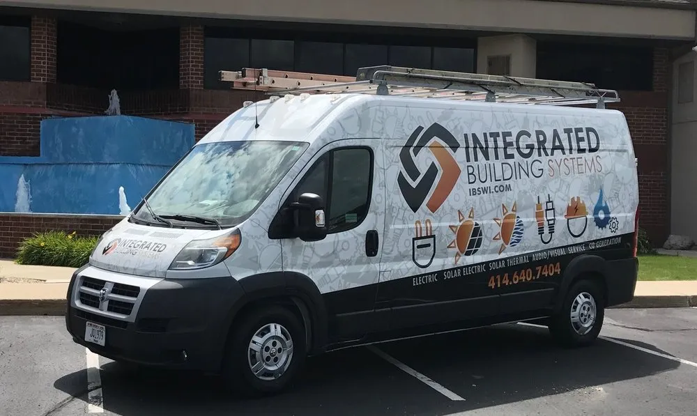 Emergency electrician providing lighting installation in , 