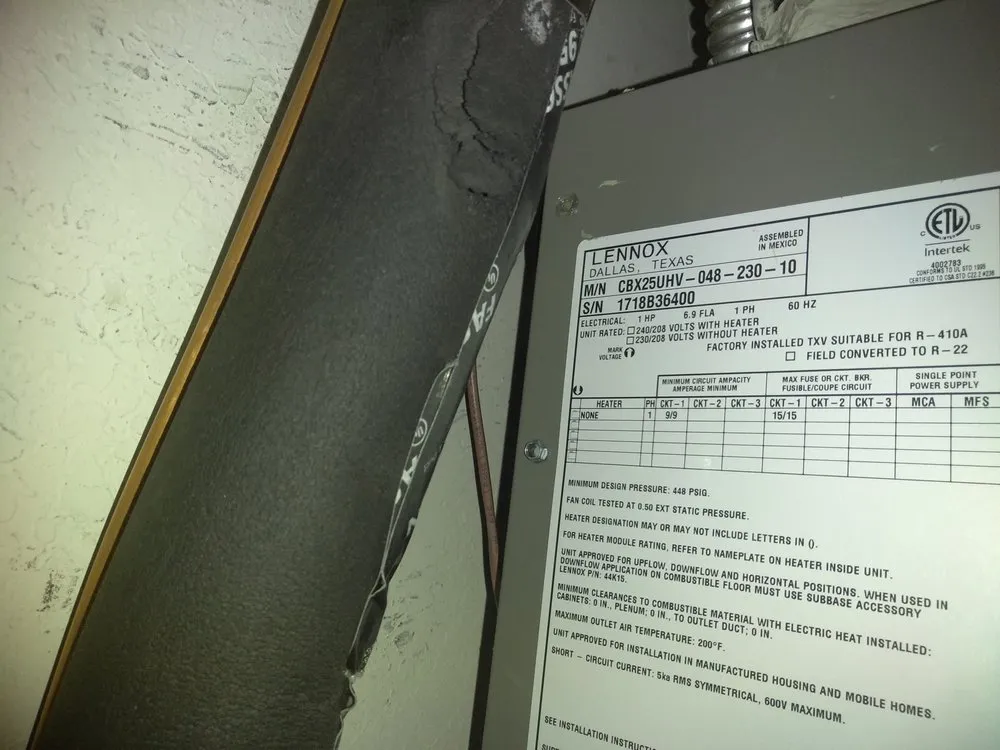 Reliable electrician providing electrical repair in , 