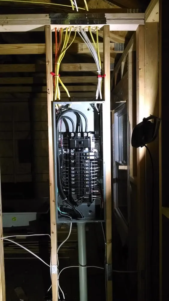 Trusted emergency electrical service experts serving Charleston, TN - Integrity Electric