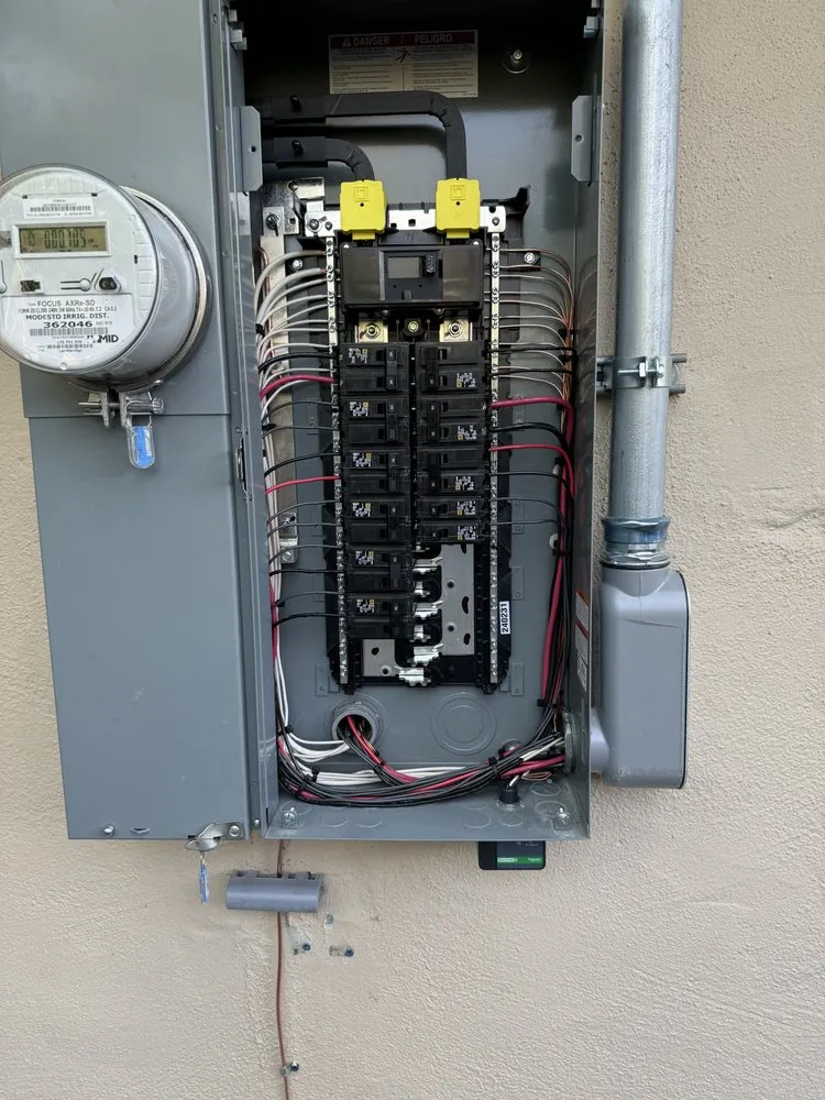 Slide of Integrity Electric