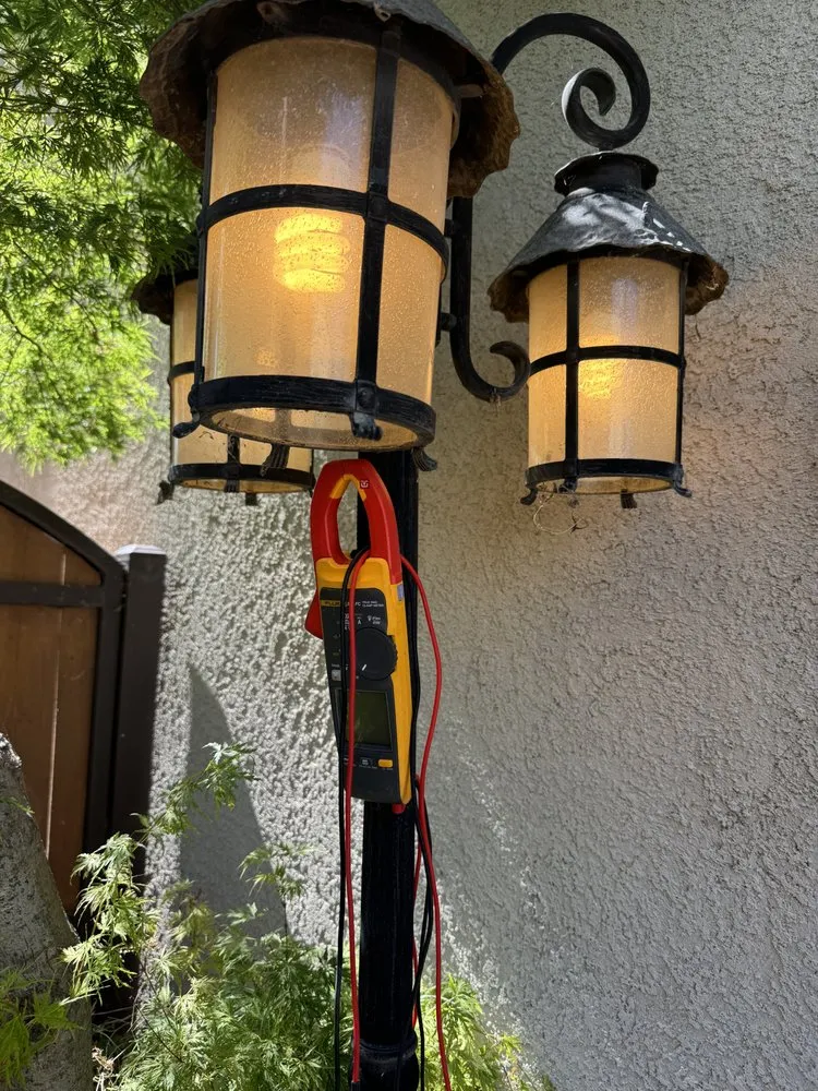 Slide of Integrity Electric