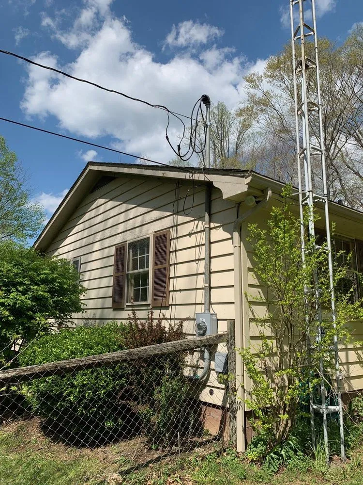 Slide of Integrity Power and Electric