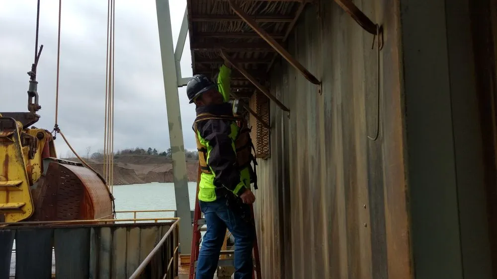 Slide of Integrity Power and Electric