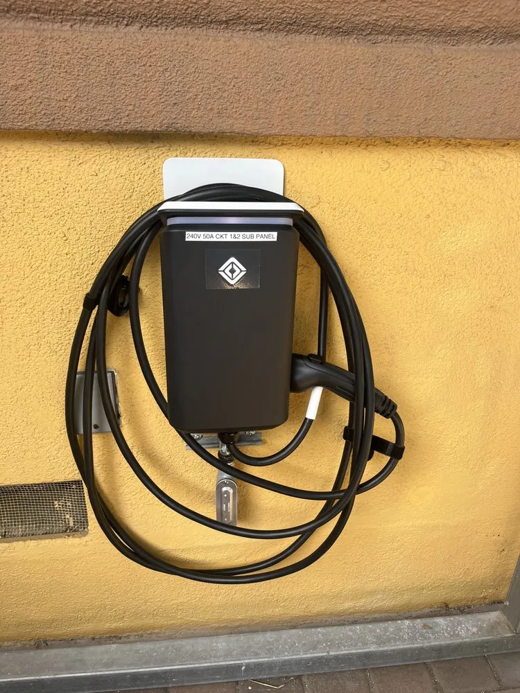 Slide of Intelectric