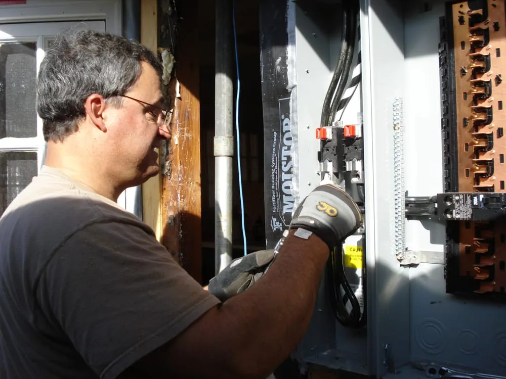 Slide of Interstate Electrical Contractors