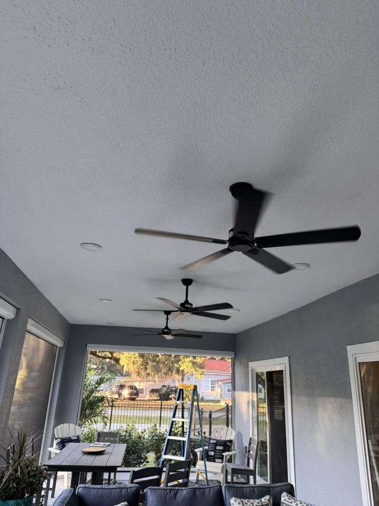 Reliable electrician providing emergency electrical service in , 