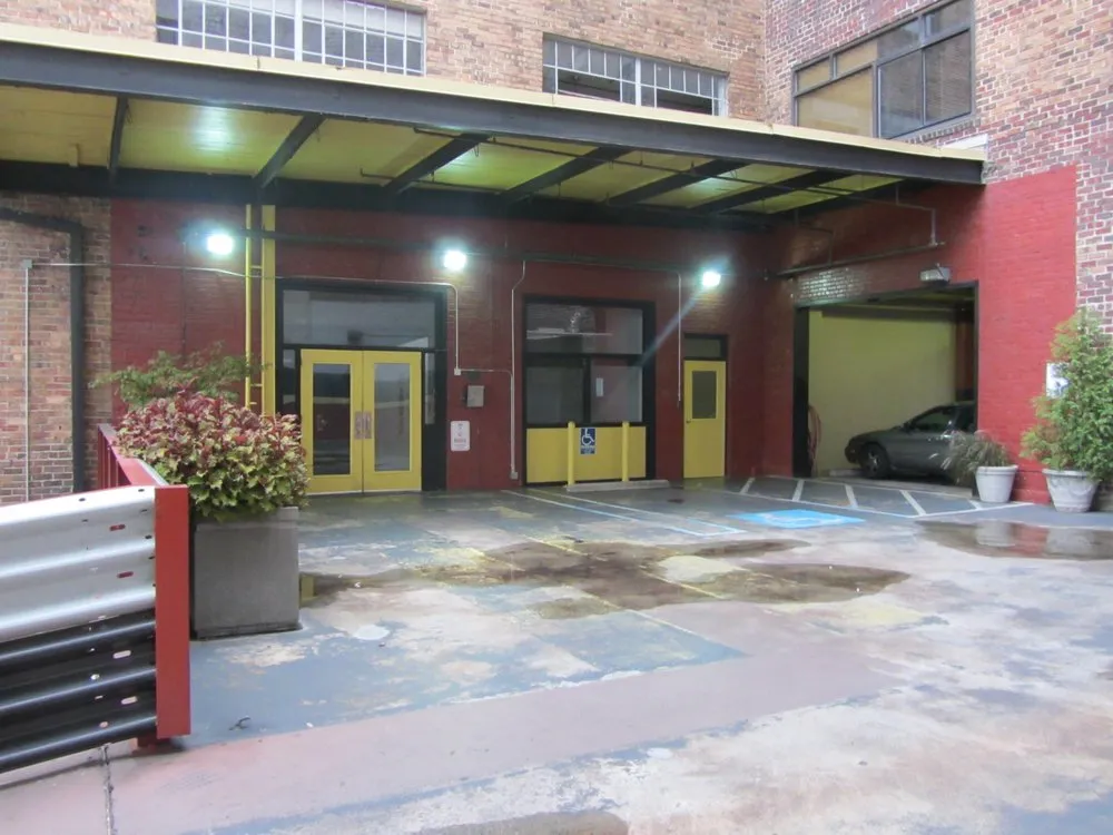 Slide of Intown Electrical Services