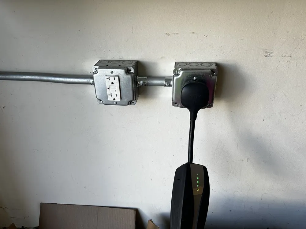 Emergency lighting installation experts serving , - Intravolt Electric