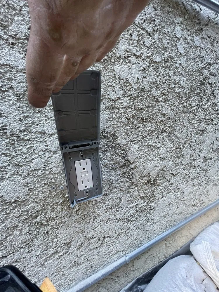 Trusted electrical repair experts serving , - Intravolt Electric