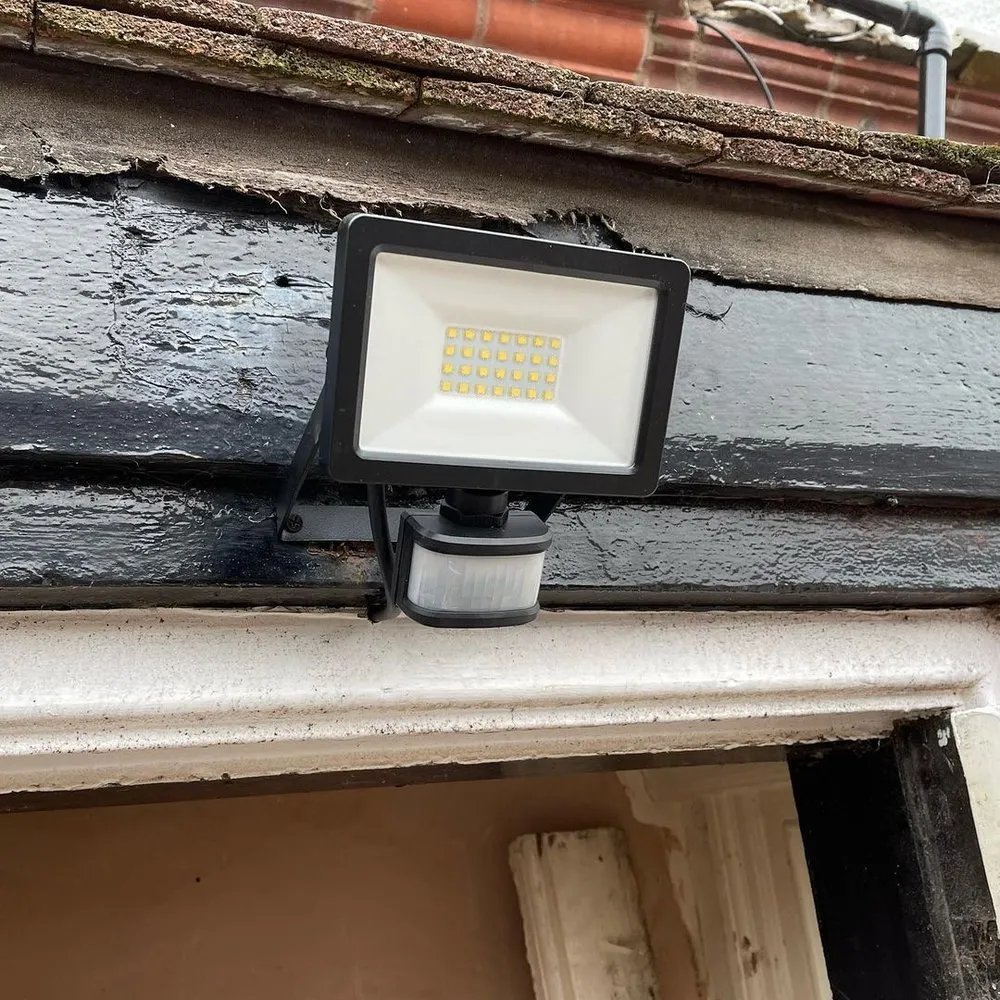 Slide of iPower Electrical Contractors