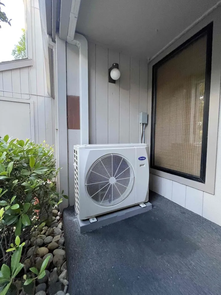 Certified electrical service for homes in lighting installation,  by 