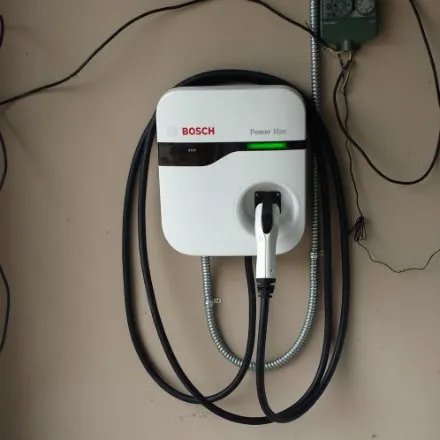 Licensed electrical service for homes in outlet and switch repair,  by 