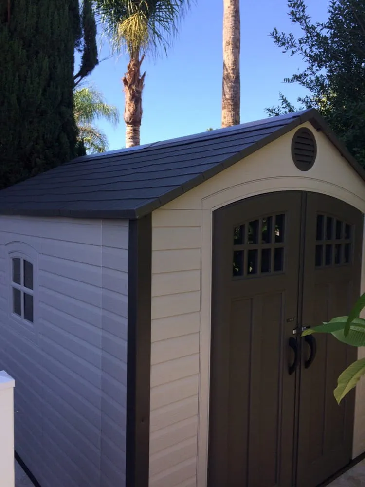 Professional outlet and switch repair in Granada Hills, CA by Isaac Handyman Services