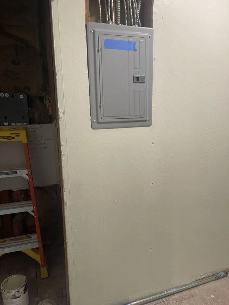 Slide of Isaias Meza Services