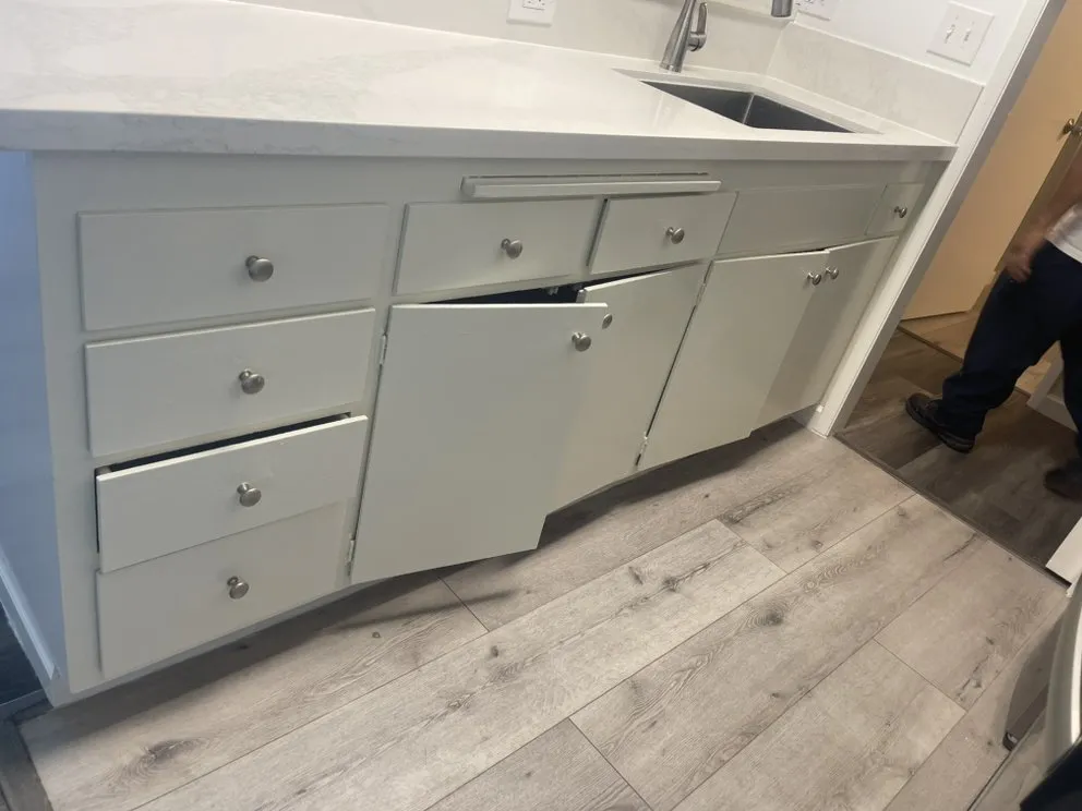 Slide of Isaias Meza Services