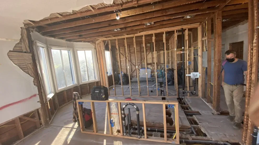 Slide of ISKRA Electrical Services