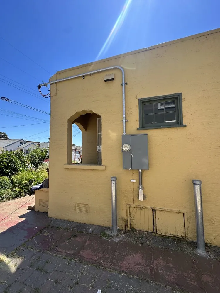 Slide of Island Electric