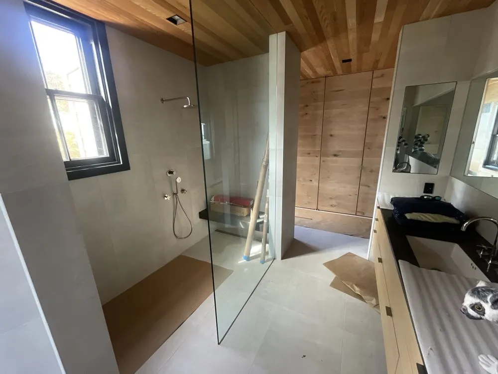 Slide of Island Wide Electric & Lighting