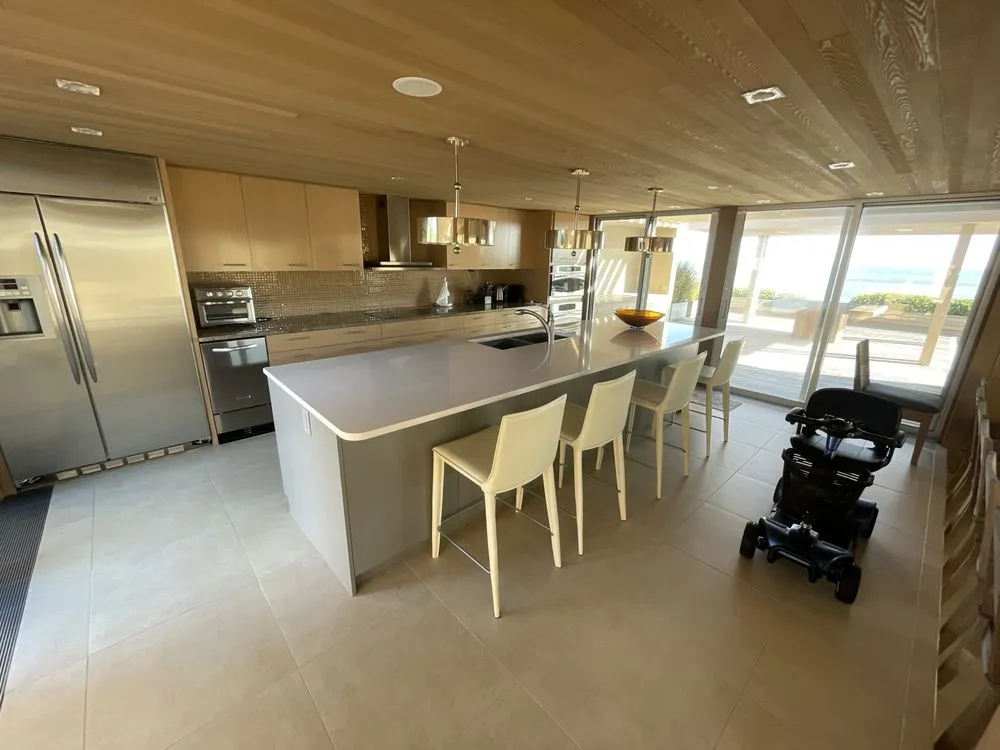 Slide of Island Wide Electric & Lighting