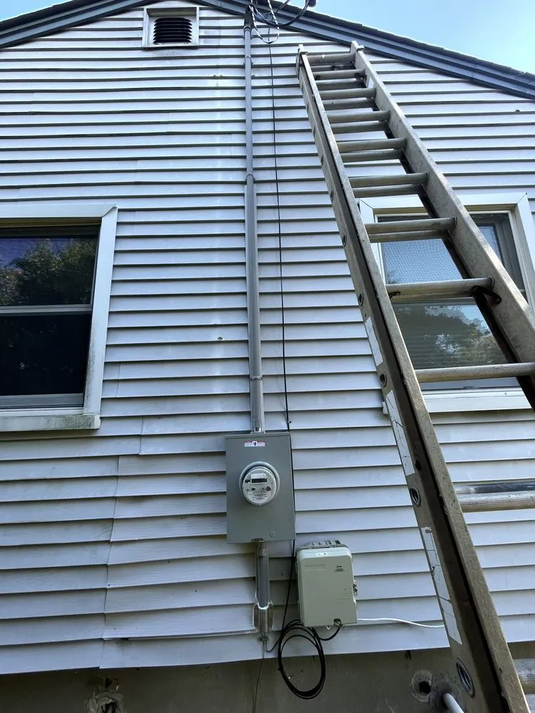 Slide of Island Wide Electric & Lighting